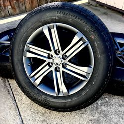 Like New 20” Ford F150 FX4 OEM Wheels and Hankook Tires 100% Tread