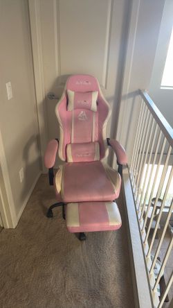 N-GEN Pink Gaming Chair — Footrest, Headrest & Lumbar Pillow