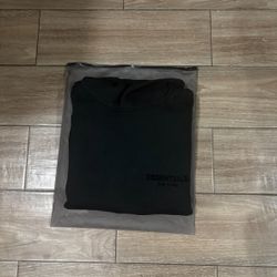 Black Essential Sweater Medium