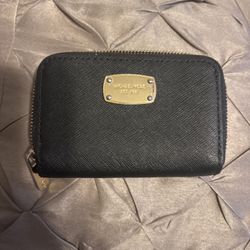 Michael Kors Jet Set Item Key Case Coin Wallet in Black & Gold