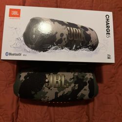 JBL Charge 5 Speaker 