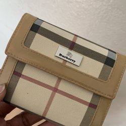 Burberry Id And Credit Card Holder