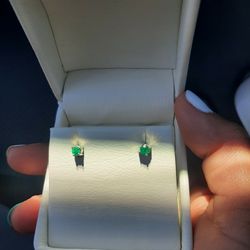 Emerald Earrings 100% Genuine 925 Sterling Silver.
