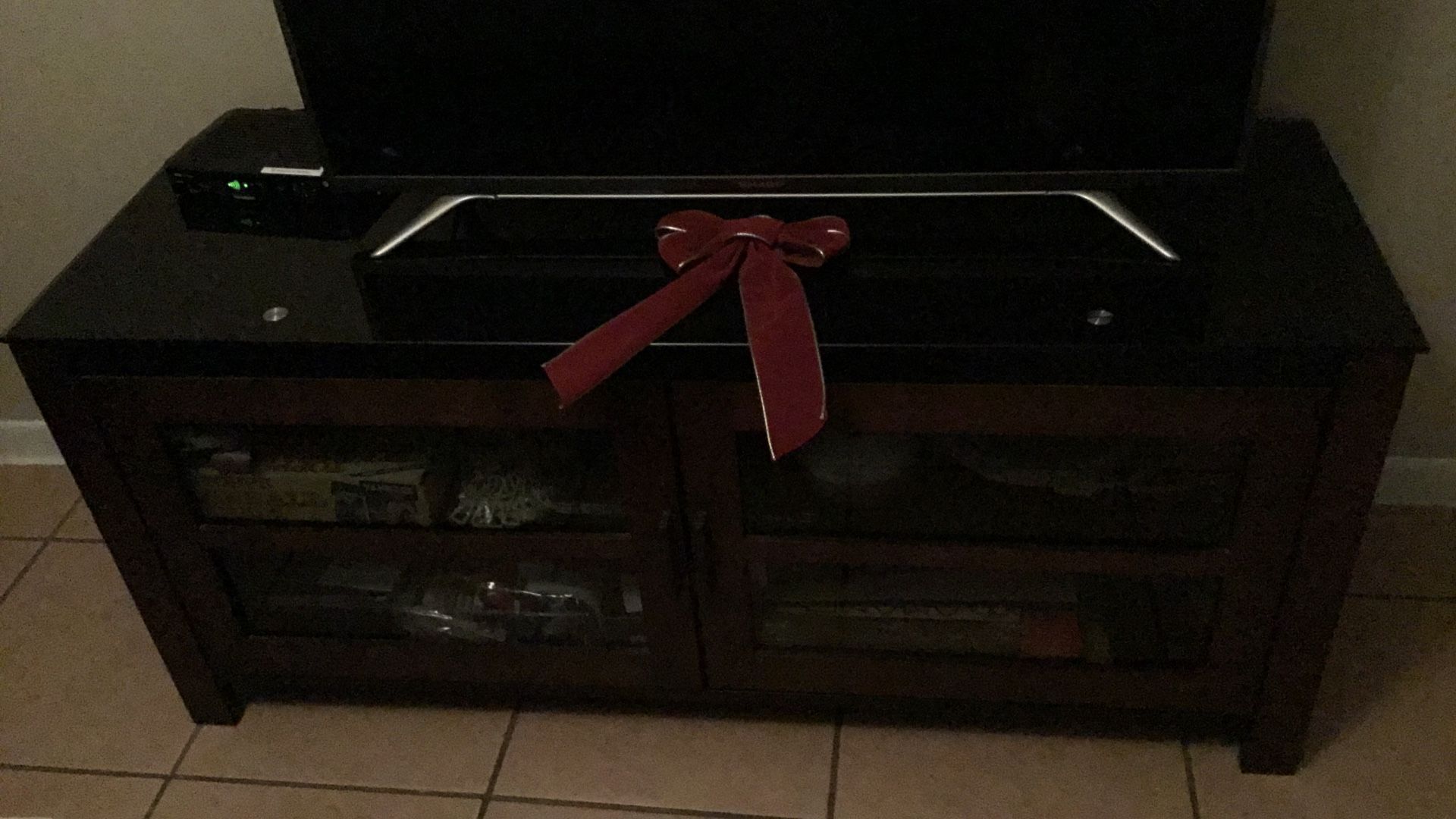 Like New TV. Stand Console Table Dark Brown 