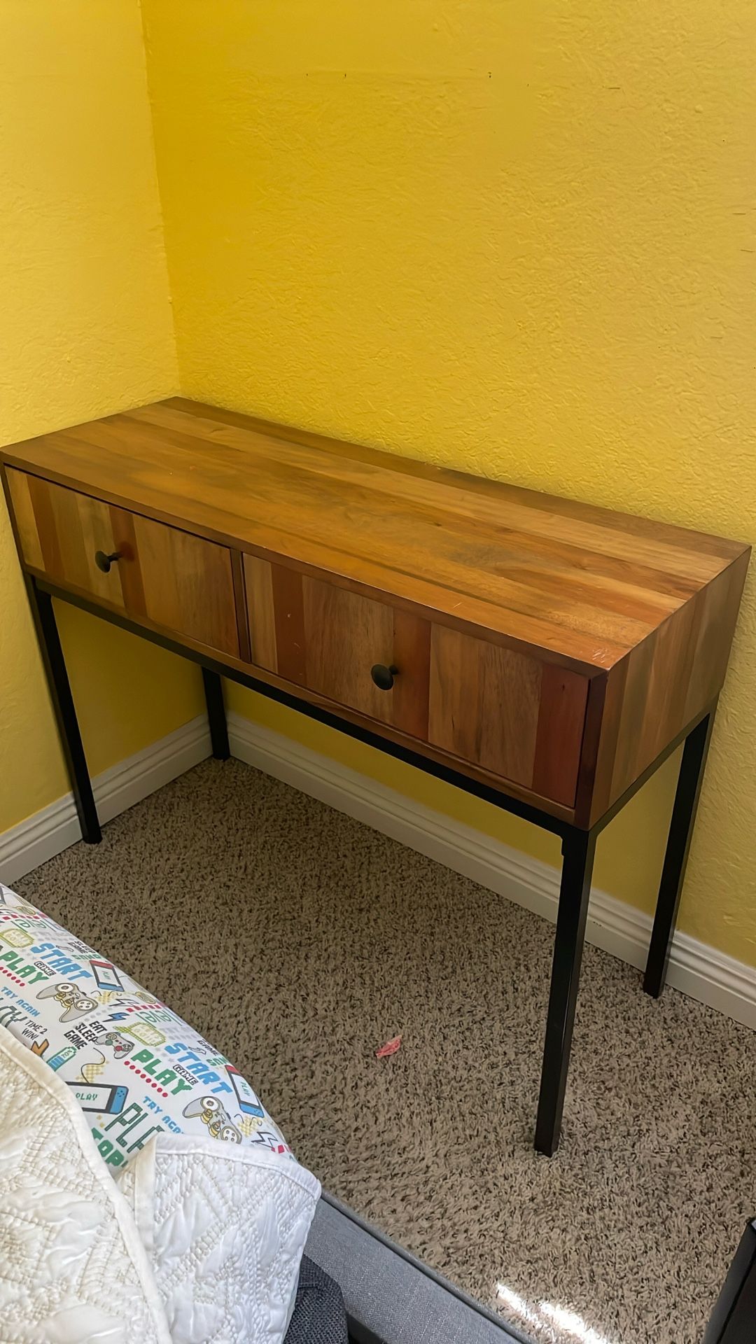 End Table With Drawers 