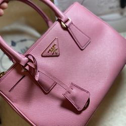 Prada Small Saffiano Leather Bag ( Pink Begonia)