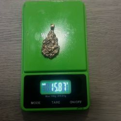 GOLD NUGGET PENDANT( Is not stamped is 40 Years old 