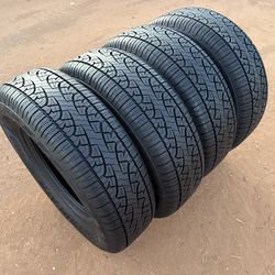 265/70R17 Pirelli Scorpion Tire Set of 4