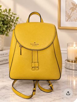 Kate Spade New York yellow backpack with black trim #katespade #preppy leather used like new