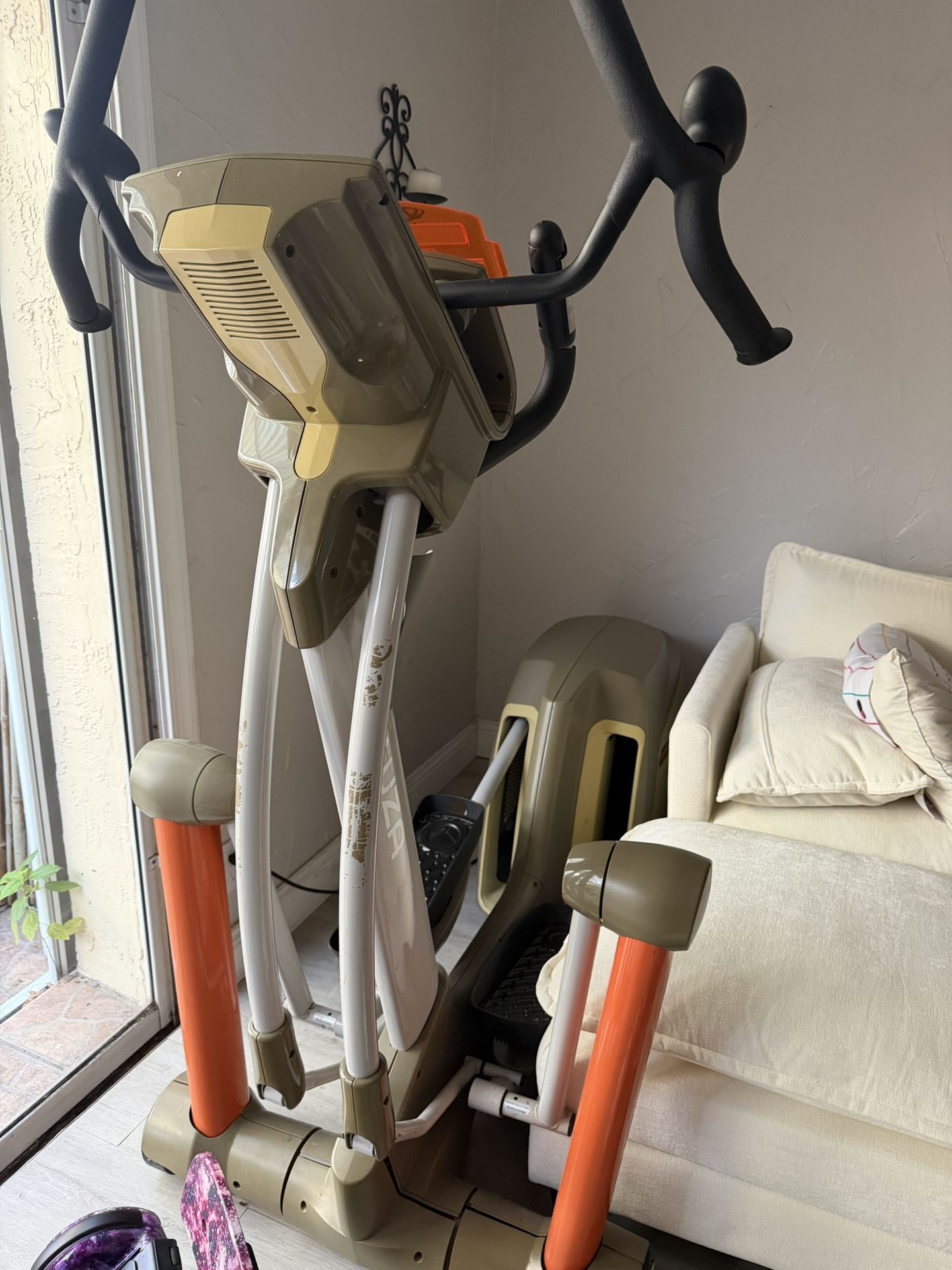 YONZA Fitiness Elliptical