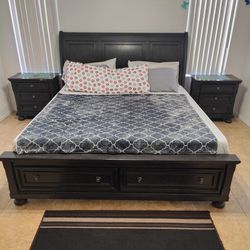 King Bed Side Tables And Dresser 