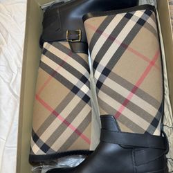 Burberry rain boots 38