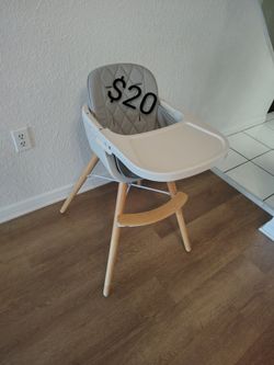 Baby feeding chair