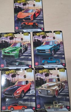 2026 Hot Wheels Premium Boulevard 5-Car Set