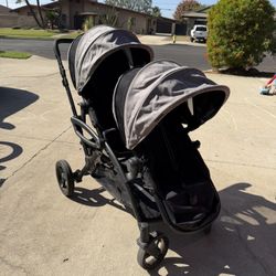 Double stroller Great Condition Brand: Contours 