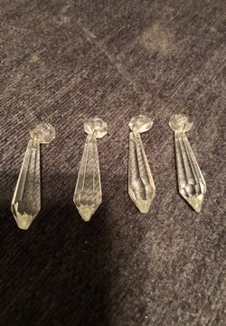 Chandelier crystals