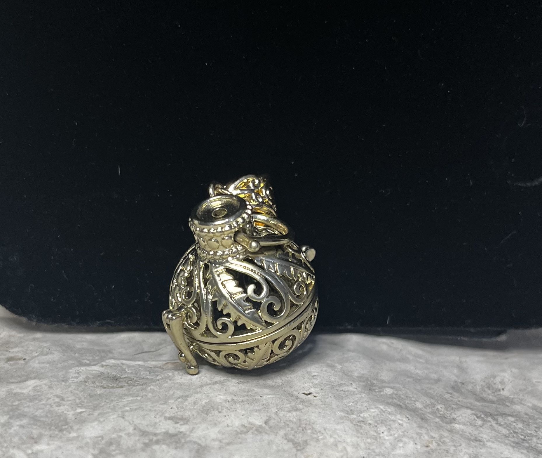 Gold Plated Diffuser Pendant 