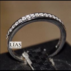 New 18k White Gold Wedding Ring 