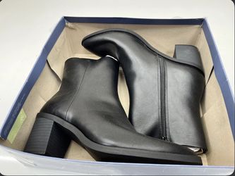 Boots Women shoes size10