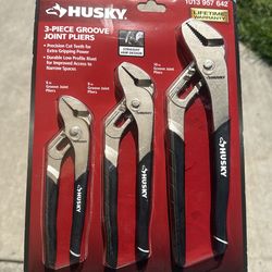 Groove joint pliers