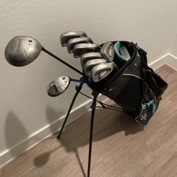 Ladies Golf Clubs & Bag! 
