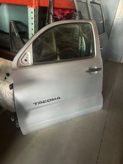 2005-2014 Tacoma Crew Cab or X-Cab left front power door