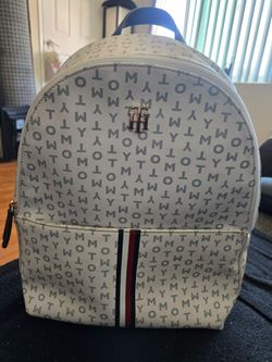 Back pac tommy
