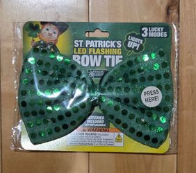 NEW St. Patty's Day LED Flashing Bow Tie ☘️