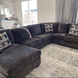 By Ashley Signature Dark Gray Soft U Shaped Couch/Sectional With Chaise🤩 Showroom Available🏠 Fastest Delivery 🚚 