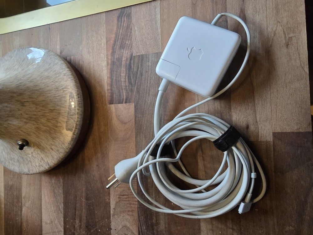 Apple MagSafe 2 60W Power Adapter