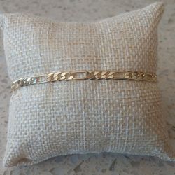 18k Gold Plated Figaro Chain Bracelet 