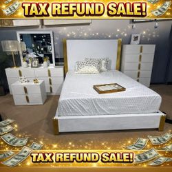 Modern Queen Size Bed Frame  // Mattress Sold Separately 