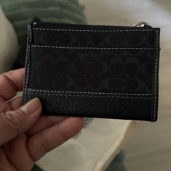 Coach zipped Wallet 