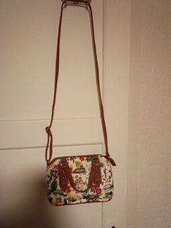 Crossbody small leather purse