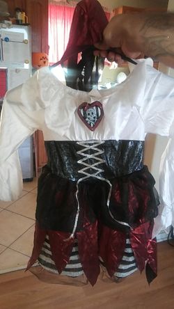 Girls pirate costume