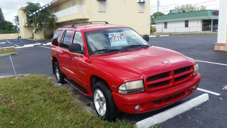 1900$$$$ cash del 2000 dodge Durango