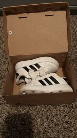 Adidas grand court size 7k