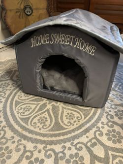 Pet Fun house  Great For Car Or Dog!!!! 