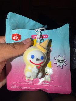 Jibbi charm “buttery”