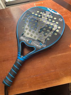 Black Crown Piton 9.0 soft Padel Racket