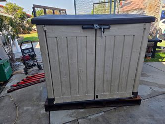 Outdoor Resin Storage Shed/Cabinet