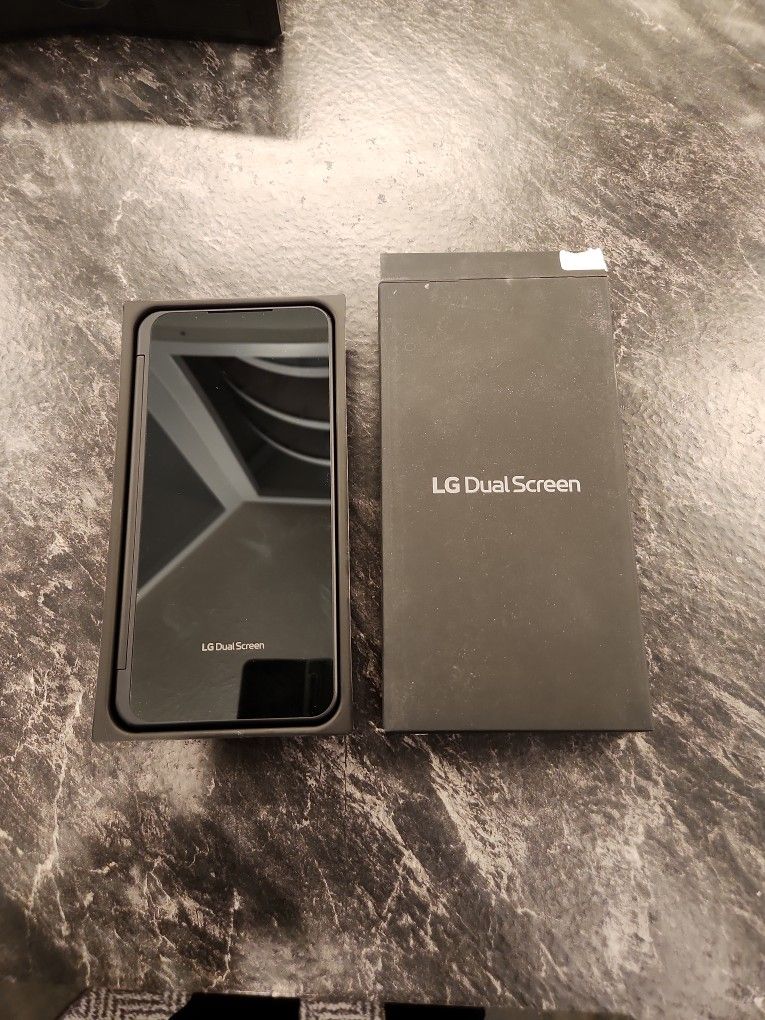 LG Dual Screen Front Screen