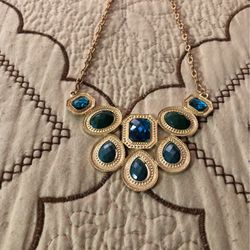 Women’s Necklaces