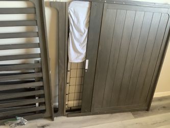 Convertible Baby Crib