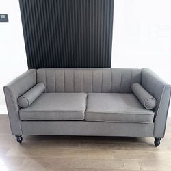 sofa 67 inch （brand newall in thebox）