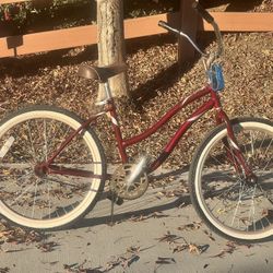 Huffy Women’s Beach Cruiser