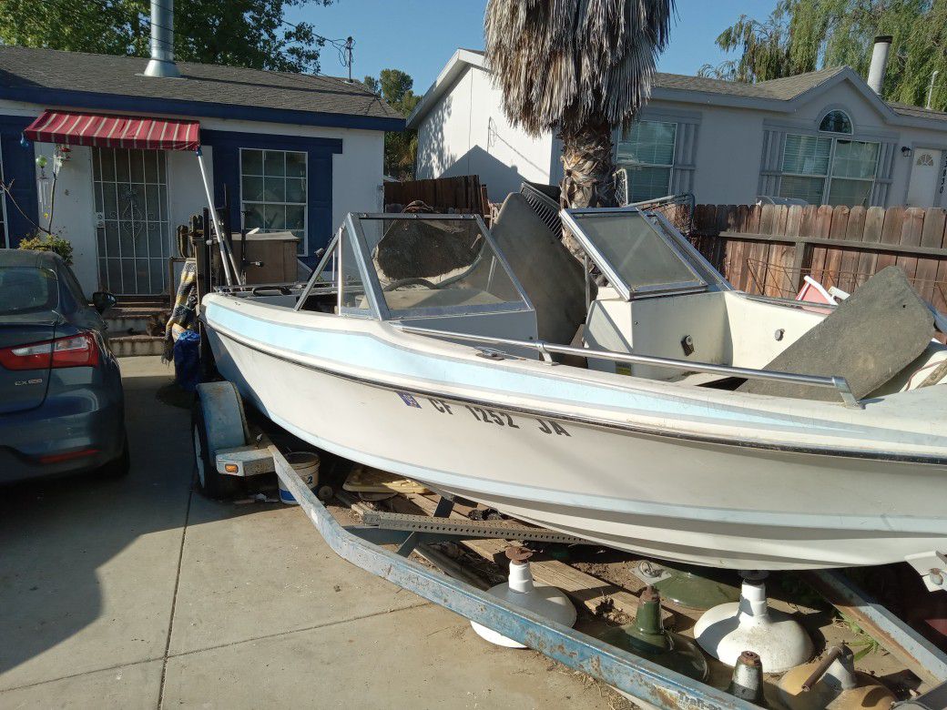 17 Foot Open Bow In-board Boat By Galaxie Boats With Trailer