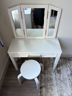 Pottery barn girls vanity