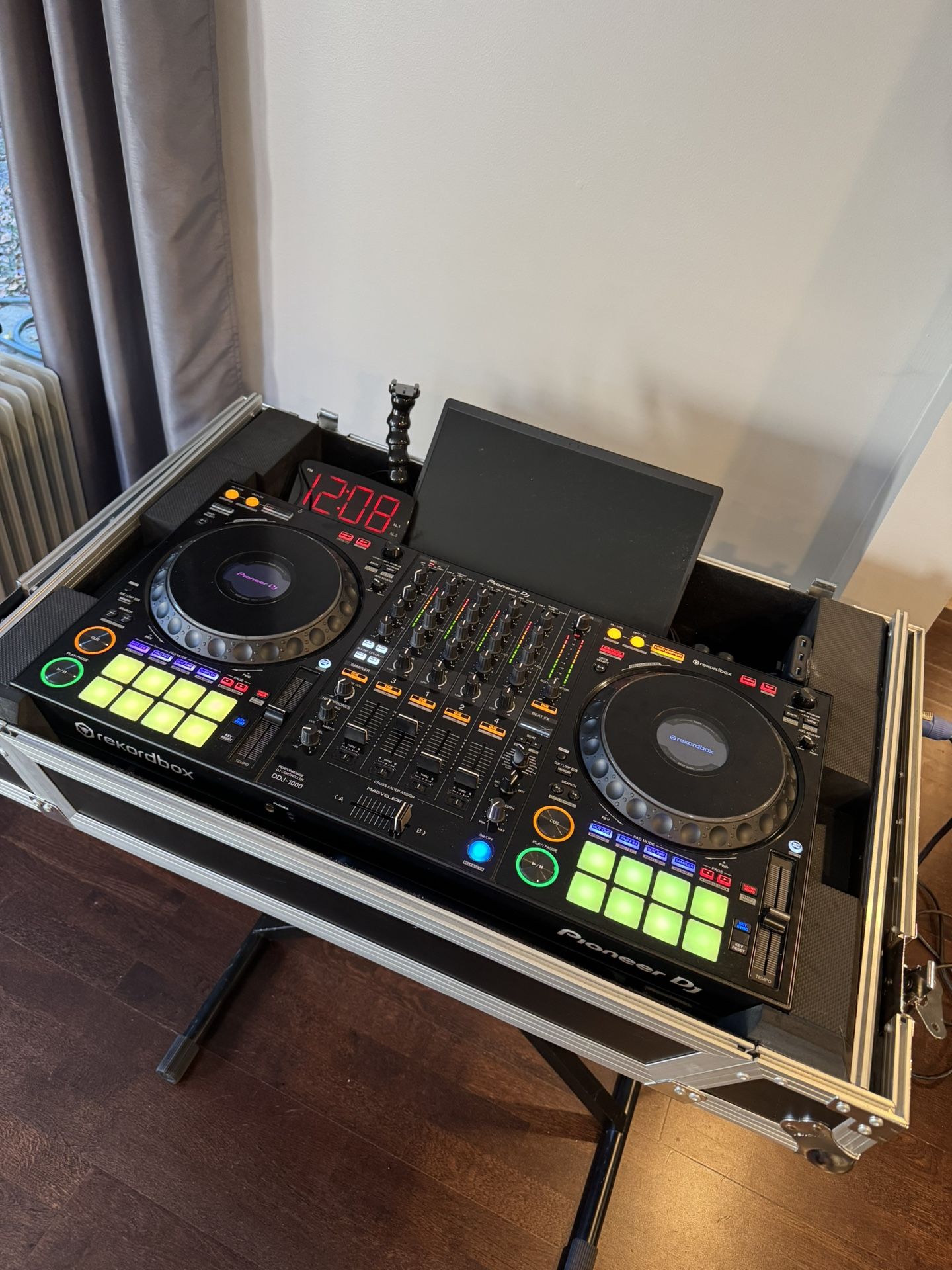 DDJ-1000 with Custom Case - Gig Ready Rig