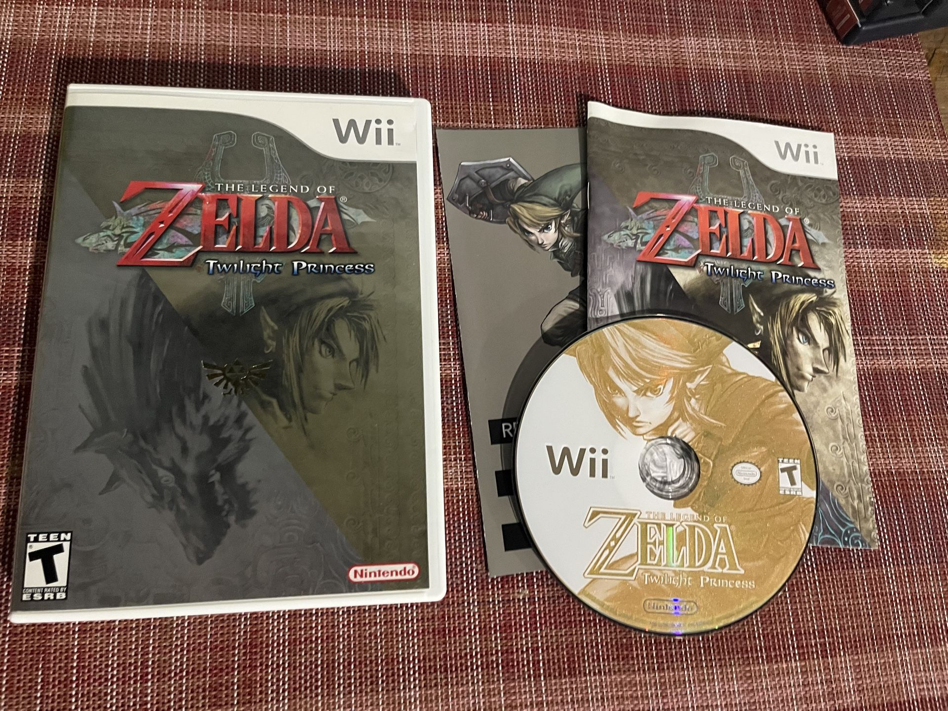 The Legend of Zelda Twilight Princess CIB For Nintendo Wii